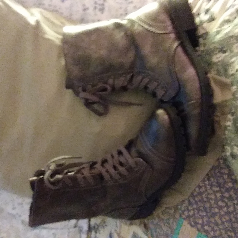 Az bronze combat boots